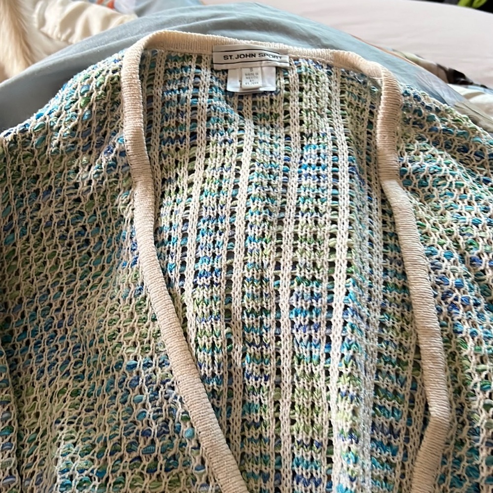 St. John Sport sweater perfect for spring summer